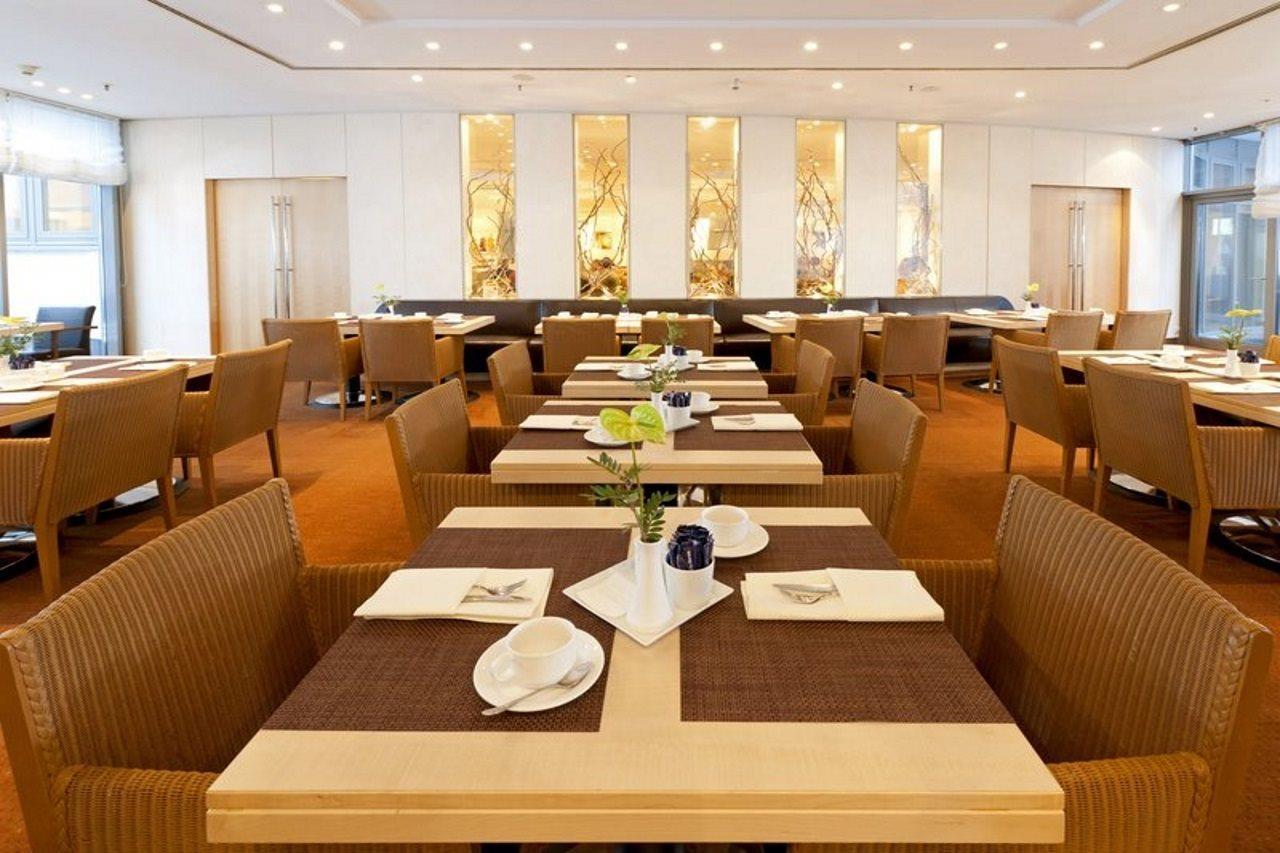 Dorint An Der Messe Koeln Hotel Restaurant photo